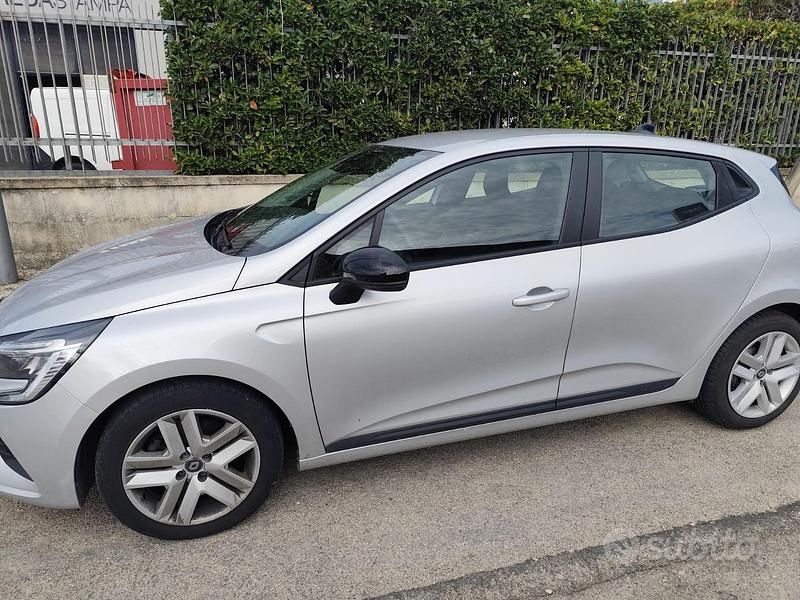 Usata Renault Clio V Zen 2023 Grigio Berlina