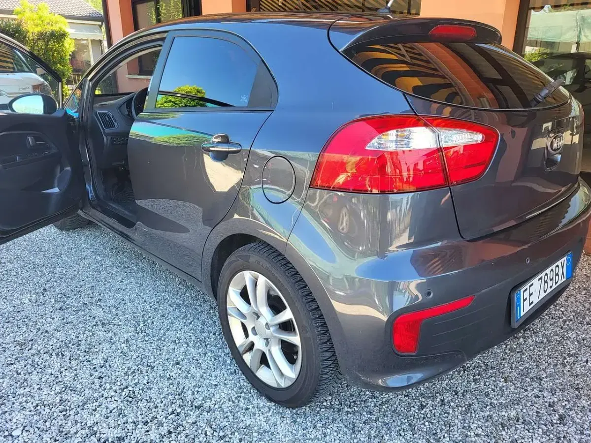 Usata Kia Rio 75 CV (55 kW) 2016 Other Utilitaria
