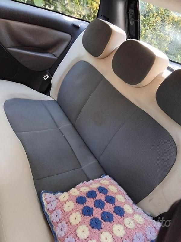 Usata Lancia Ypsilon 69 CV (50 kW) 2006 Nero Utilitaria