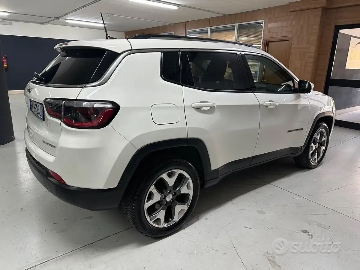 Usata Jeep Compass Limited 140 CV (102 kW) 2019 Bianco SUV