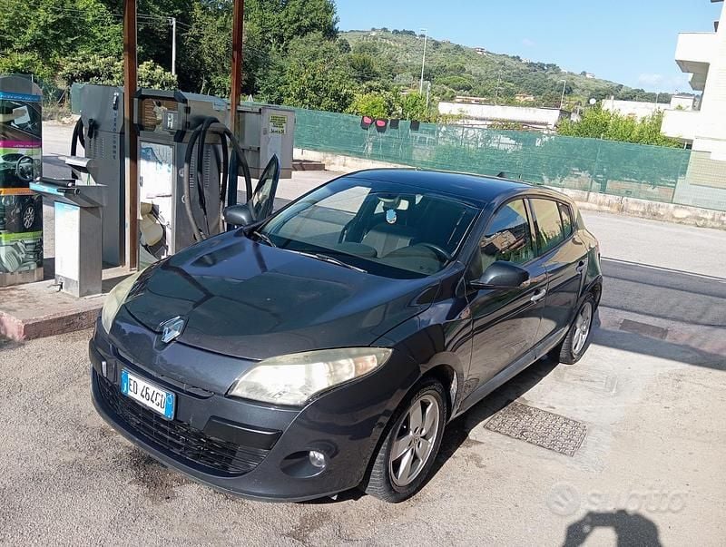 Usata Renault Mégane 110 CV (80 kW) 2011 Nero Berlina