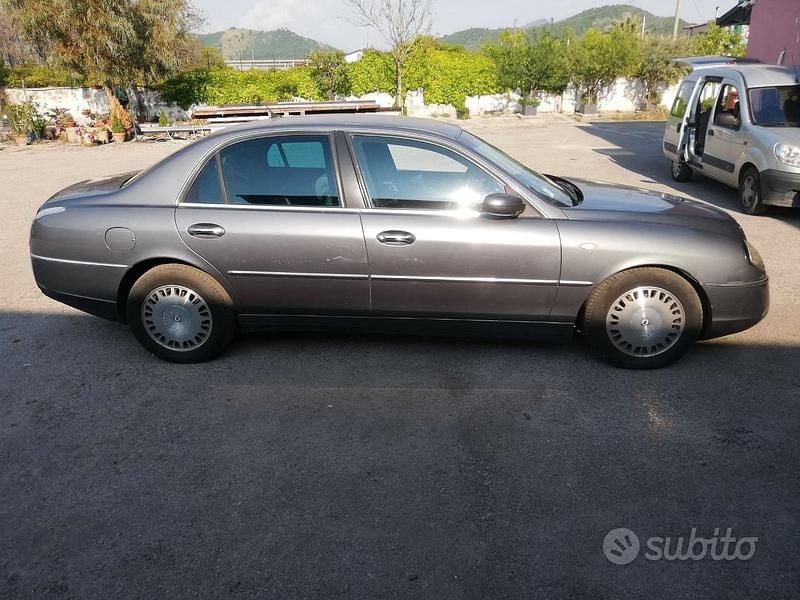 Usata Lancia Thesis 215 CV (158 kW) 2002 Grigio Berlina