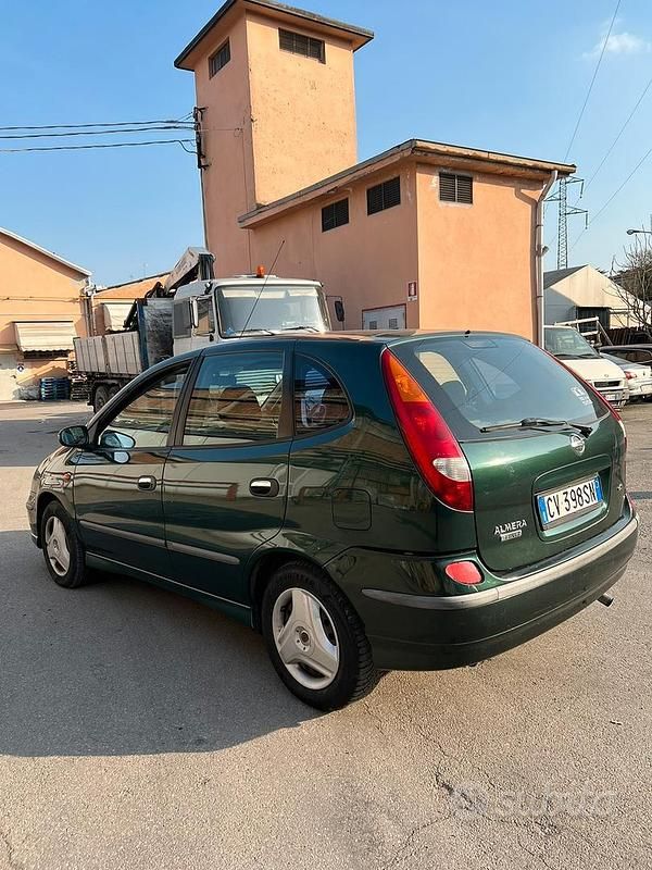 Usata Nissan Almera 111 CV (81 kW) 2005 Verde Berlina