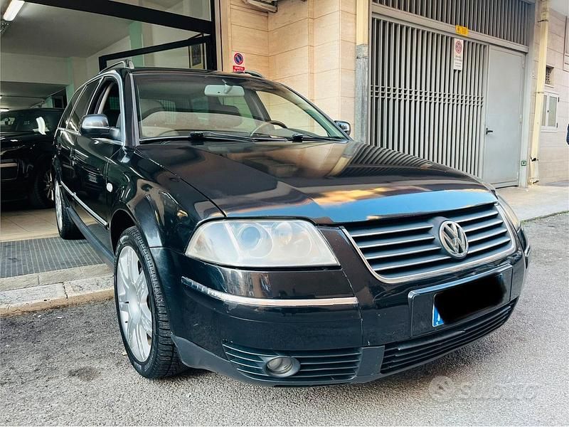 Usata VW Passat 130 CV (95 kW) 2003 Nero Station wagon