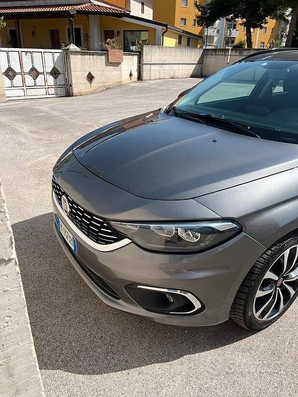 Usata Fiat Tipo Lounge 120 CV (88 kW) 2017 Station wagon