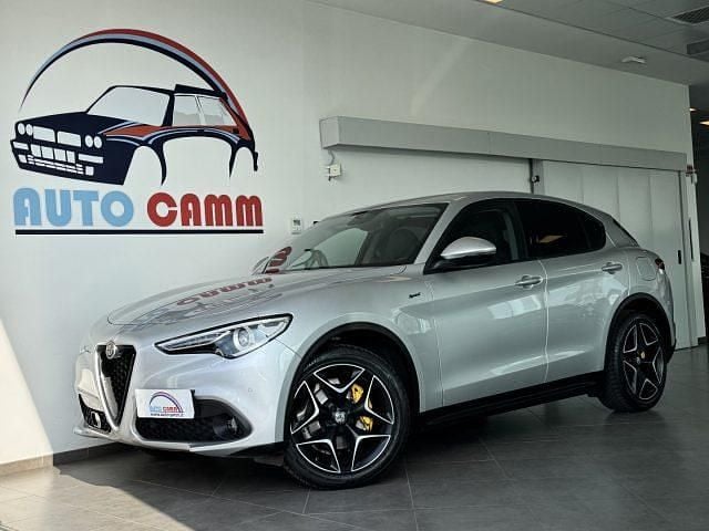 Usata Alfa Romeo Stelvio Sprint 190 CV (139 kW) 2021 Argento SUV
