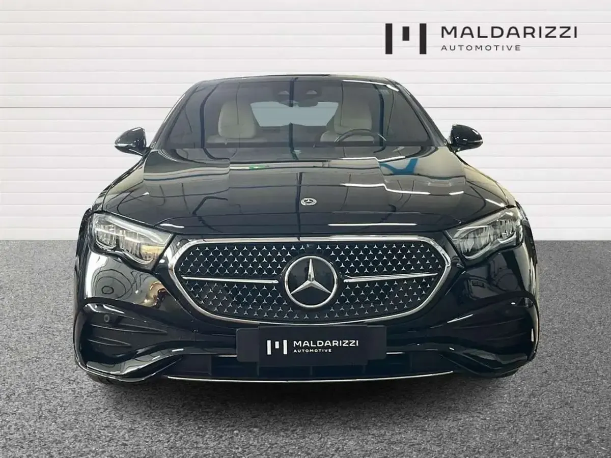 Usata Mercedes E300 AMG line 197 CV (144 kW) 2025 Nero ossidiana Berlina