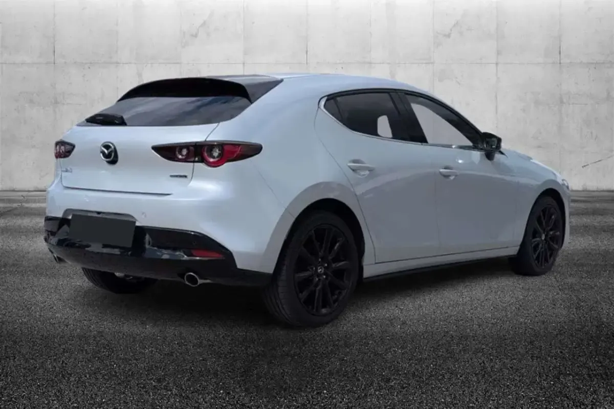 Usata Mazda 3 150 CV (110 kW) 2023 Bianco Berlina