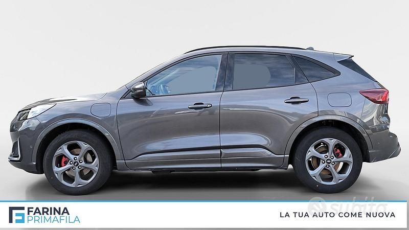 Usata Ford Kuga ST-Line X 243 CV (178 kW) 2025 Grigio SUV