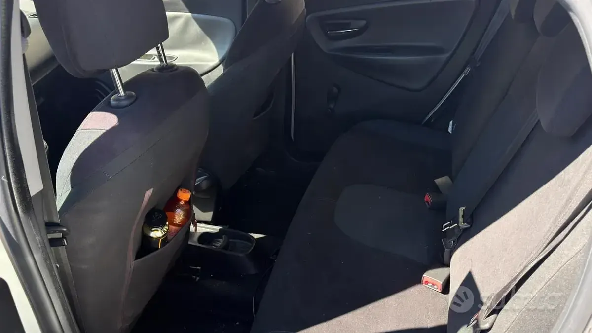 Usata Lancia Ypsilon 95 CV (69 kW) 2014 Grigio Utilitaria
