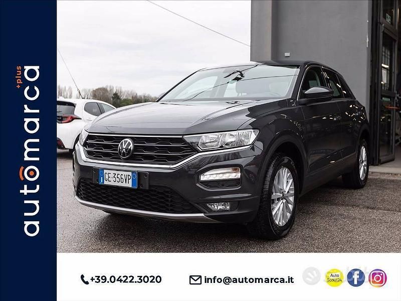 Usata VW T-Roc Style 110 CV (80 kW) 2021 Grigio metallizzato SUV