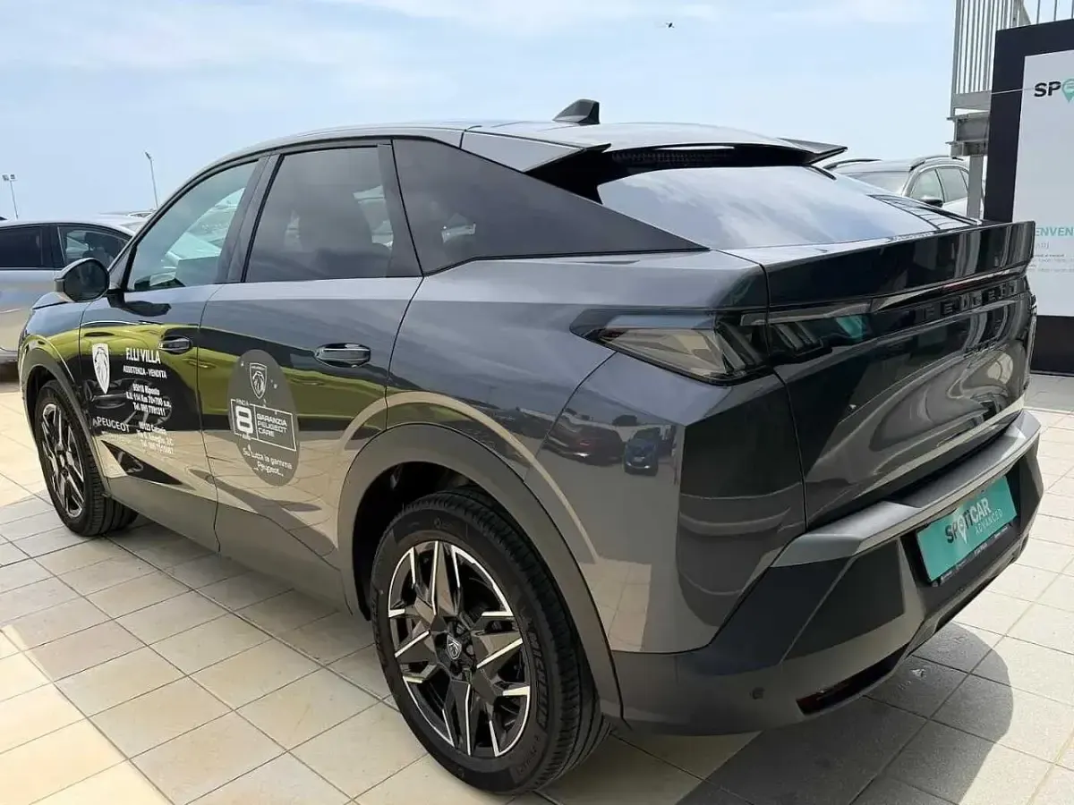 Nuova Peugeot 3008 Allure 136 CV (100 kW) 2025 Grigio SUV