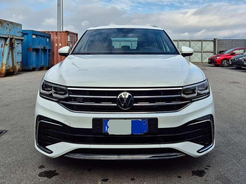 Usata VW Tiguan R-line 150 CV (110 kW) 2022 Bianco SUV