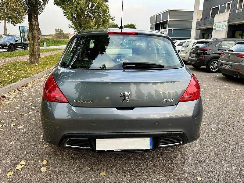 Usata Peugeot 308 Premium 110 CV (80 kW) 2008 Grigio Berlina