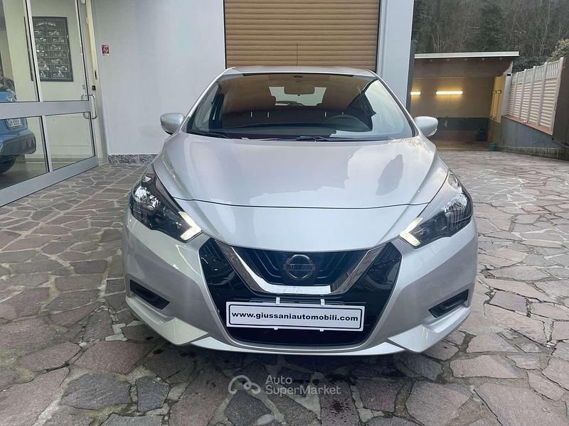 Usata Nissan Micra Acenta 92 CV (67 kW) 2021 Argento Utilitaria
