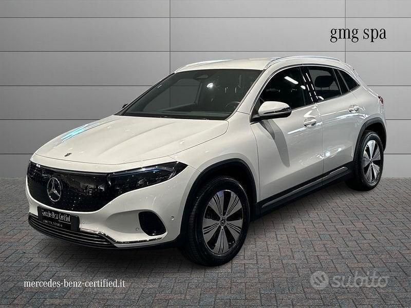 Bianco Usata 2024 Mercedes EQA300 Advanced SUV | 37.490 € (Ottimo prezzo) - Immagine 1/4