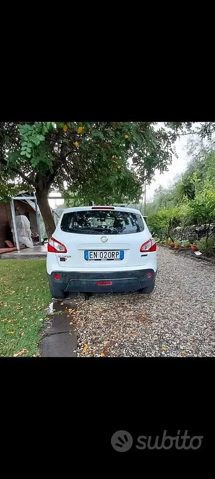 Usata Nissan Qashqai 115 CV (84 kW) 2012 Bianco SUV