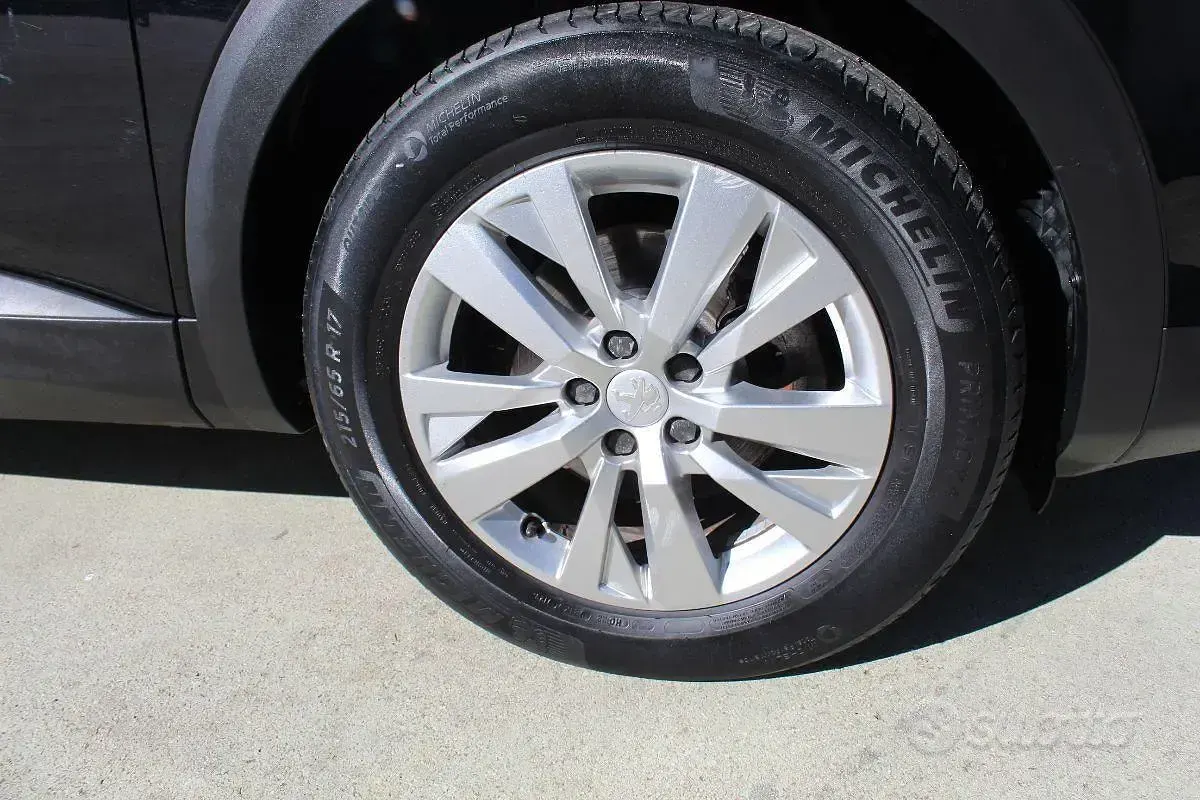 Usata Peugeot 3008 Allure 131 CV (96 kW) 2021 Nero SUV