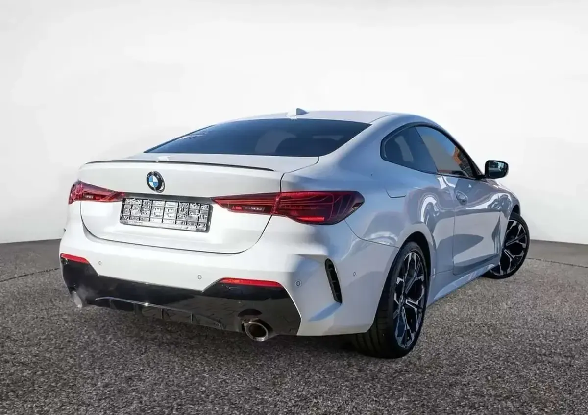 Usata BMW 430 M Sport 245 CV (180 kW) 2025 Mineralweiss Coupé