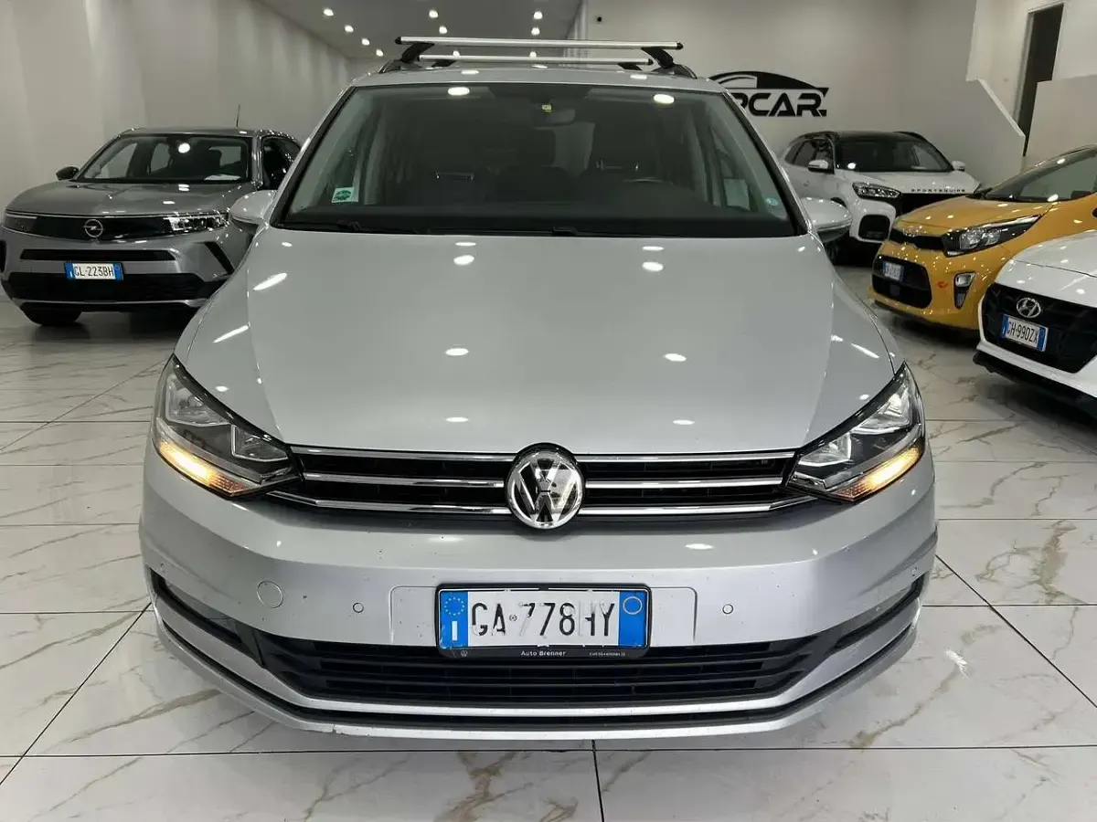 Usata VW Touran Business 116 CV (85 kW) 2020 Grigio Monovolume
