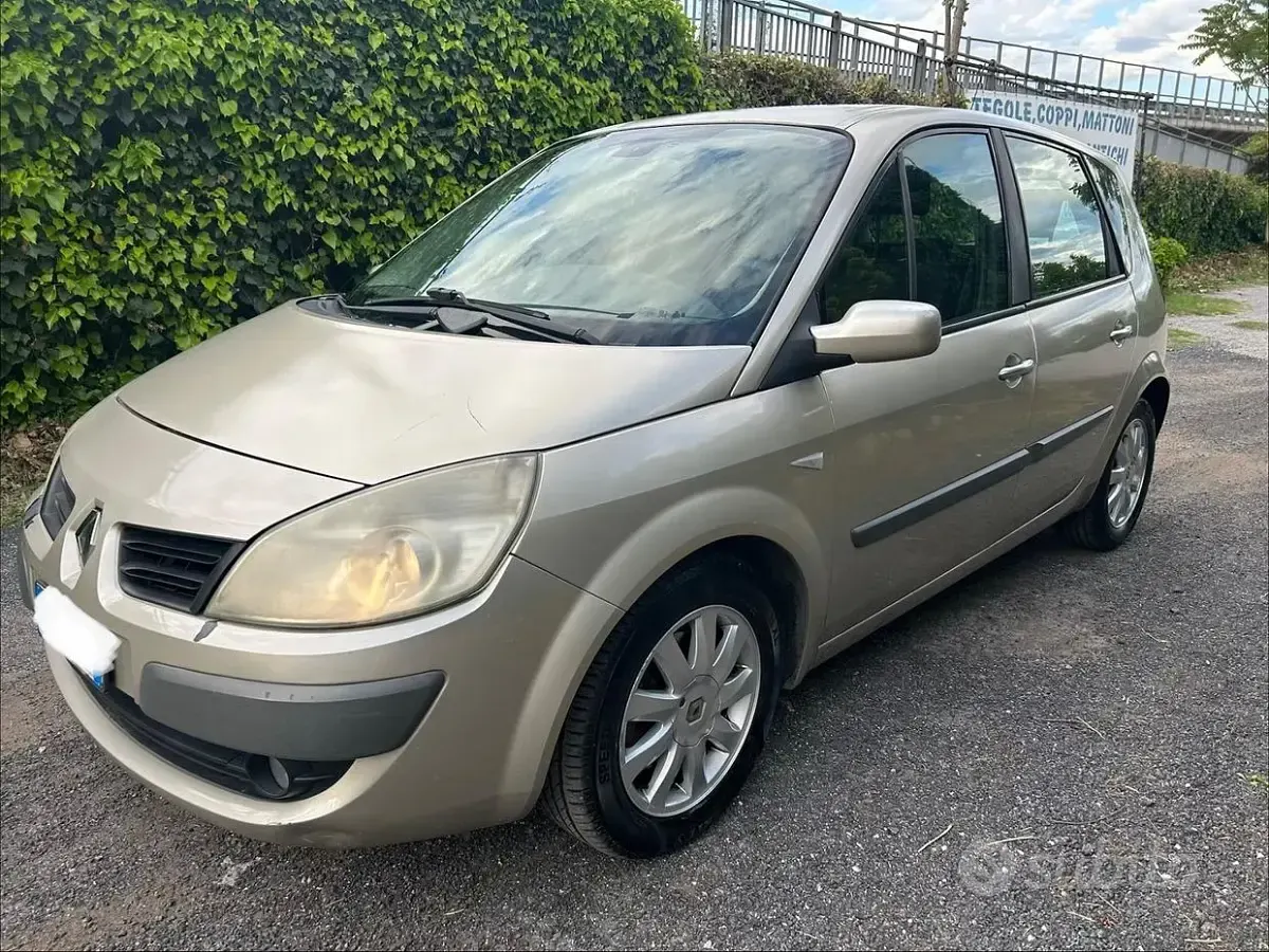 Usata Renault Scenic E-Tech Dynamique 131 CV (96 kW) 2007 Grigio Monovolume