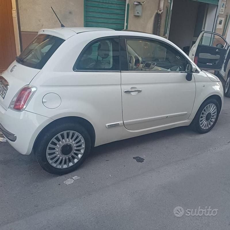 Usata Fiat 500 85 CV (62 kW) 2011 Bianco Utilitaria