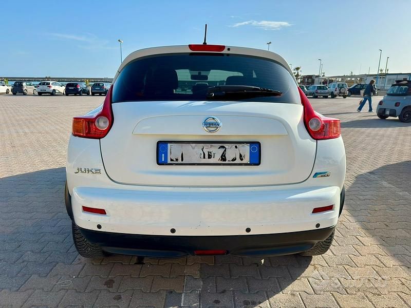Usata Nissan Juke 110 CV (80 kW) 2011 Bianco SUV