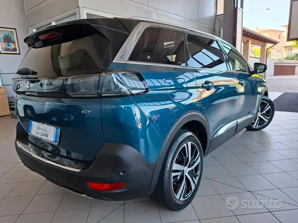 Usata Peugeot 5008 GT 131 CV (96 kW) 2022 Blu SUV