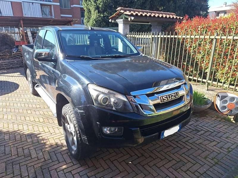 Usata Isuzu D-Max 163 CV (119 kW) 2014 Nero SUV