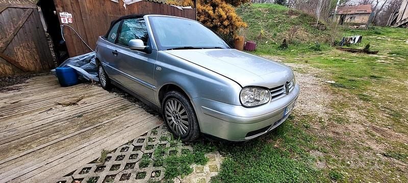 Usata VW Golf Cabriolet 101 CV (74 kW) 2001 Cabrio