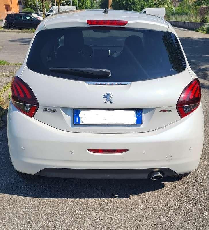 Usata Peugeot 208 GT-line 110 CV (80 kW) 2015 Utilitaria