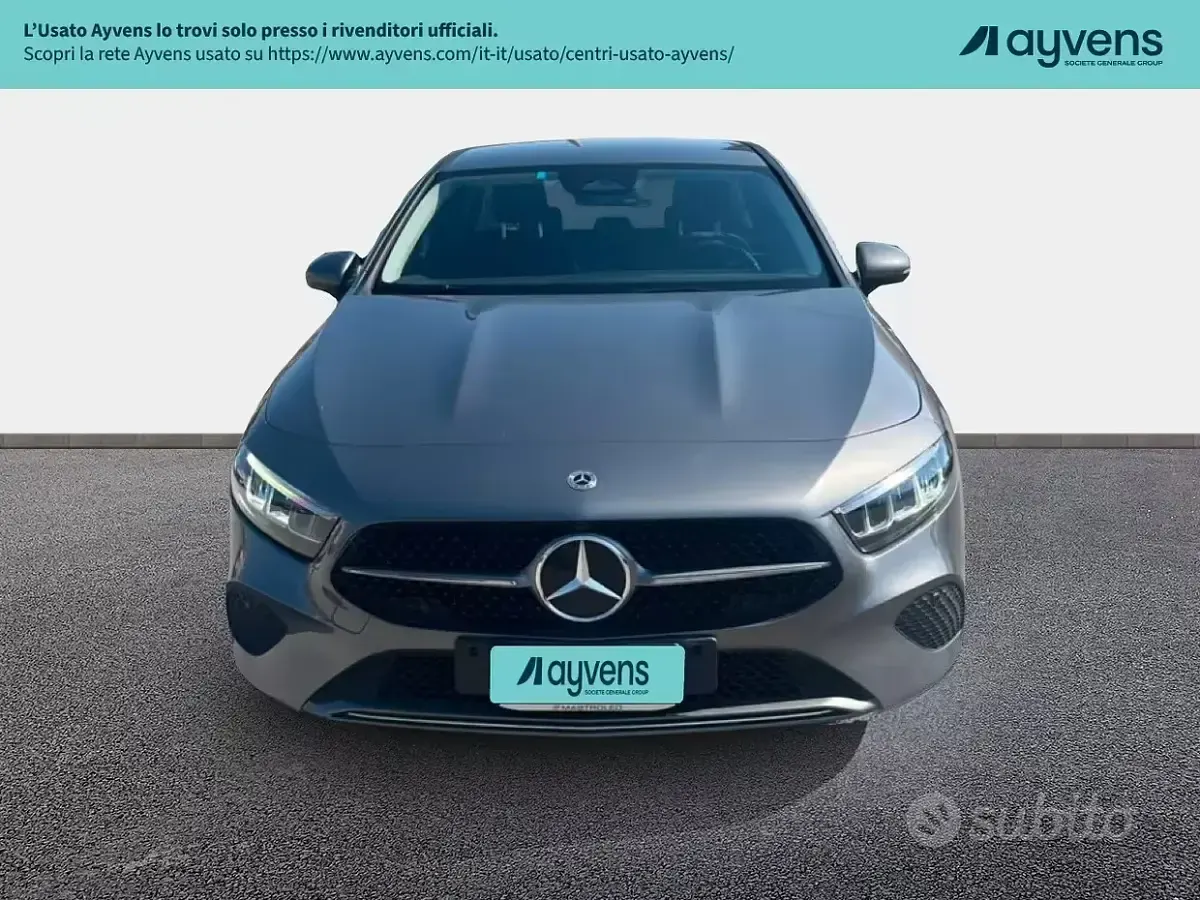 Usata Mercedes A180 Advanced 116 CV (85 kW) 2023 Grigio Berlina