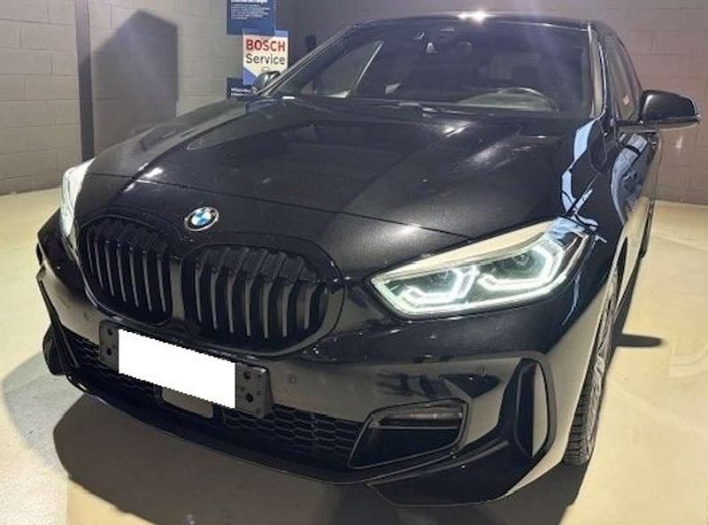Nero Usata 2020 BMW 118 M Sport Due volumi | 24.480 € (Molto cara) - Immagine 1/4
