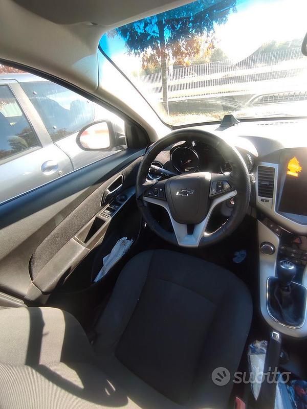 Usata Chevrolet Cruze 163 CV (119 kW) 2011 Grigio Berlina