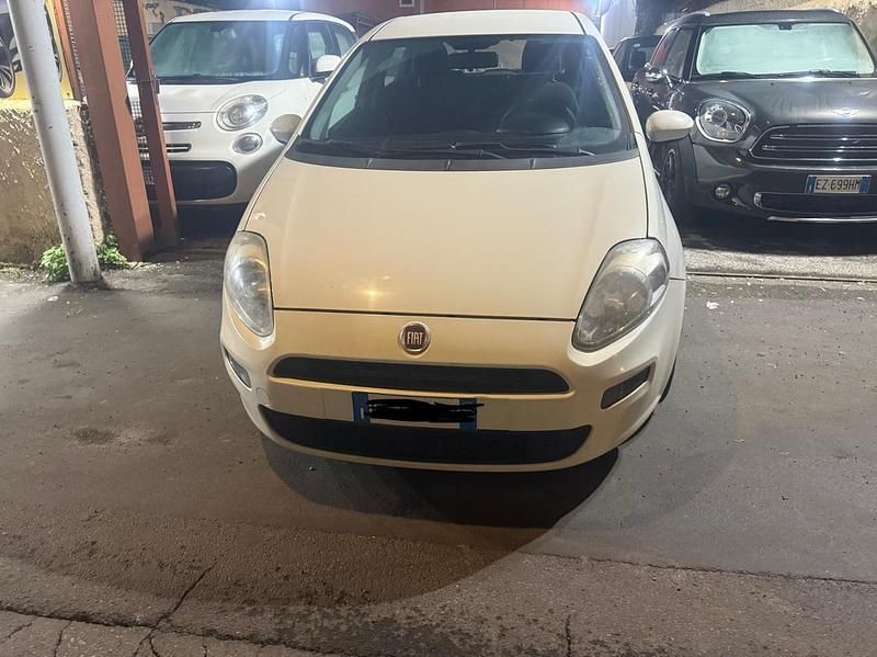 Usata Fiat Punto Street 95 CV (69 kW) 2017 Bianco Berlina