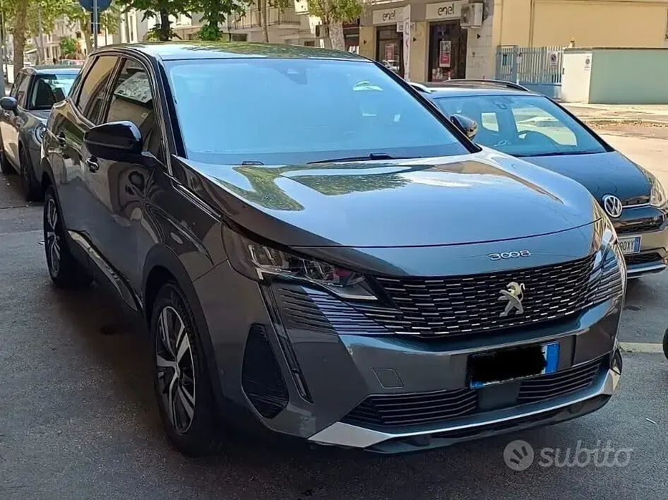 Usata Peugeot 3008 Allure 131 CV (96 kW) 2022 Grigio SUV