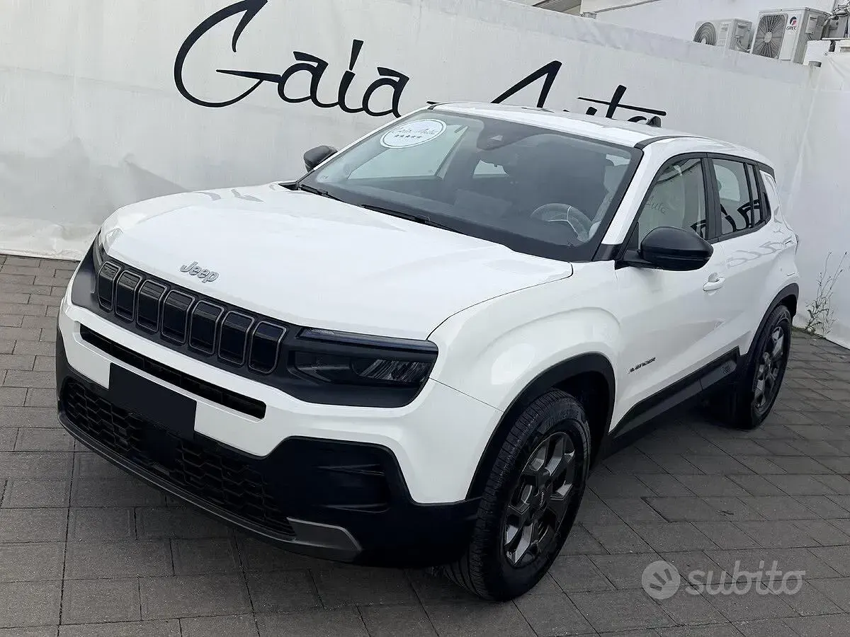 Usata Jeep Avenger Longitude 101 CV (74 kW) 2023 Bianco SUV