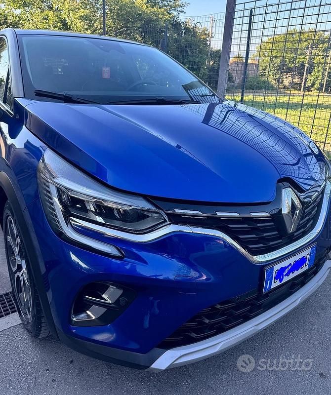 Usata Renault Captur 101 CV (74 kW) 2020 Blu SUV