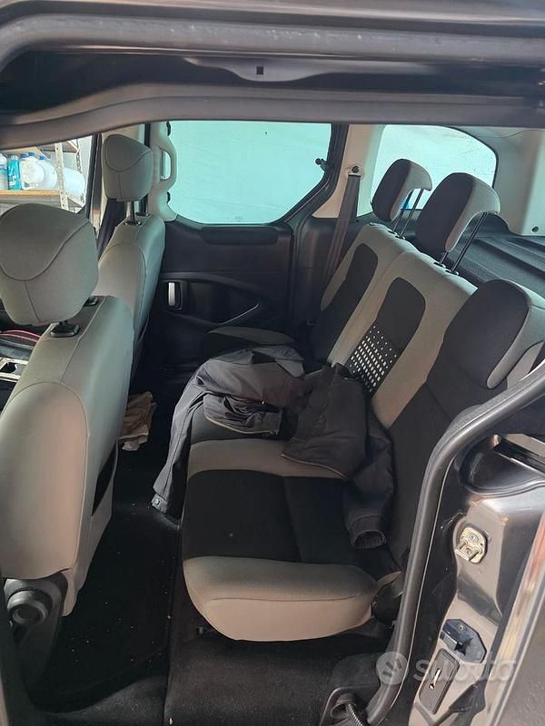 Usata Citroën Berlingo 2017 Grigio Monovolume