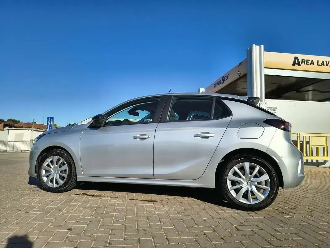 Usata Opel Corsa 75 CV (55 kW) 2024 Grigio Utilitaria