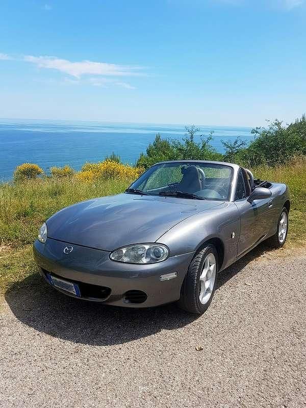 Usata 2002 Mazda MX5 Cabrio | 10.000 € (Buon prezzo) - Immagine 1/4