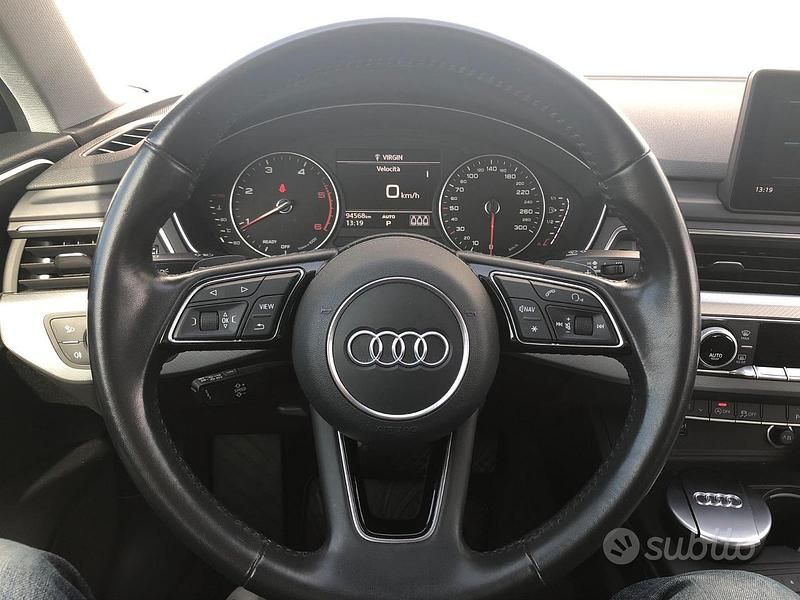 Blu/azzurro Usata 2018 Audi A4 Business Tre volumi | 24.500 € (Molto cara) - Immagine 1/4