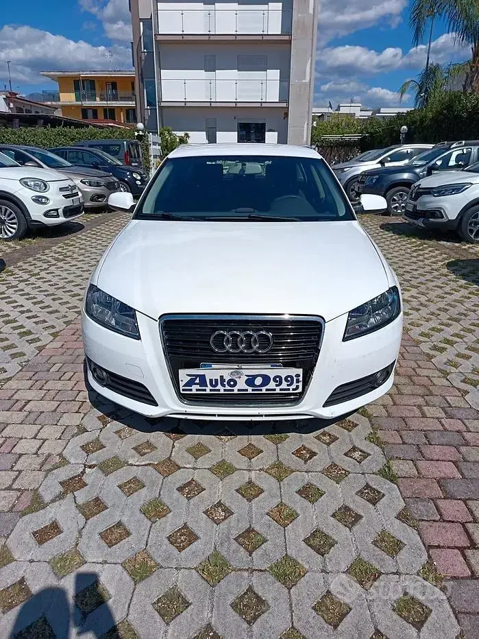 Usata Audi A3 Attraction 90 CV (66 kW) 2012 Bianco Utilitaria