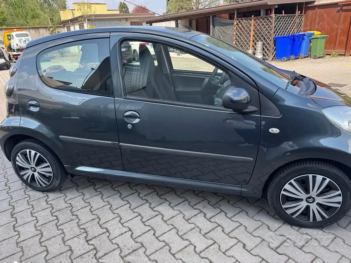 Usata Citroën C1 68 CV (50 kW) 2007 Grigio Utilitaria