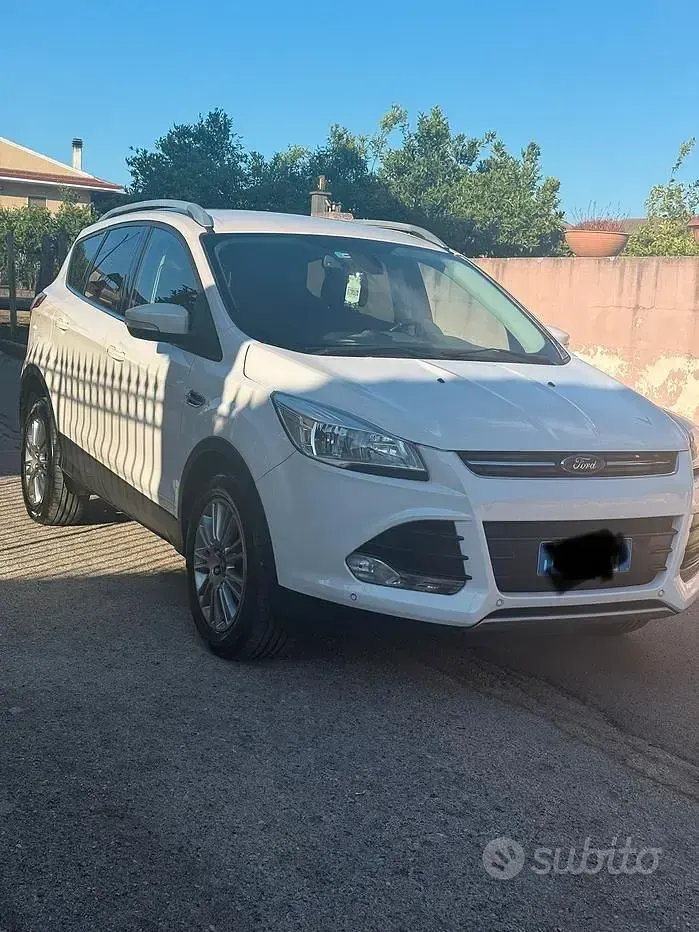 Usata Ford Kuga Titanium 140 CV (102 kW) 2014 Bianco SUV