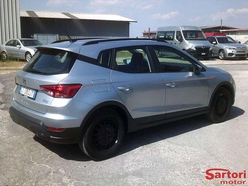 Begagnad Seat Arona Reference 95 HK (69 kW) 2024 Silver SUV