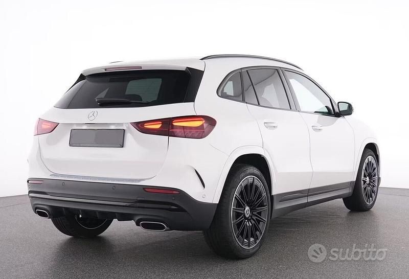 Usata Mercedes GLA200 AMG Line Premium 150 CV (110 kW) 2023 Bianco SUV