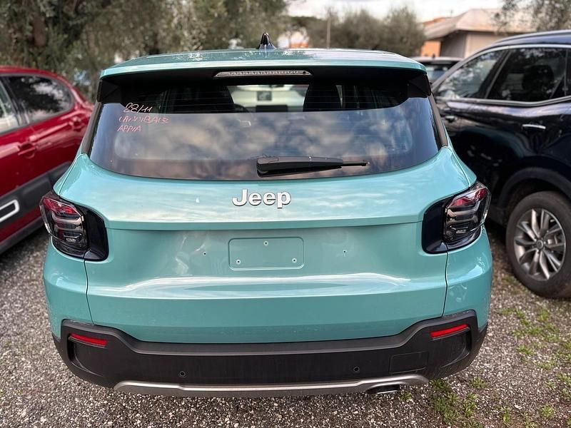 Usata Jeep Avenger Altitude 100 CV (73 kW) 2024 Bianco SUV