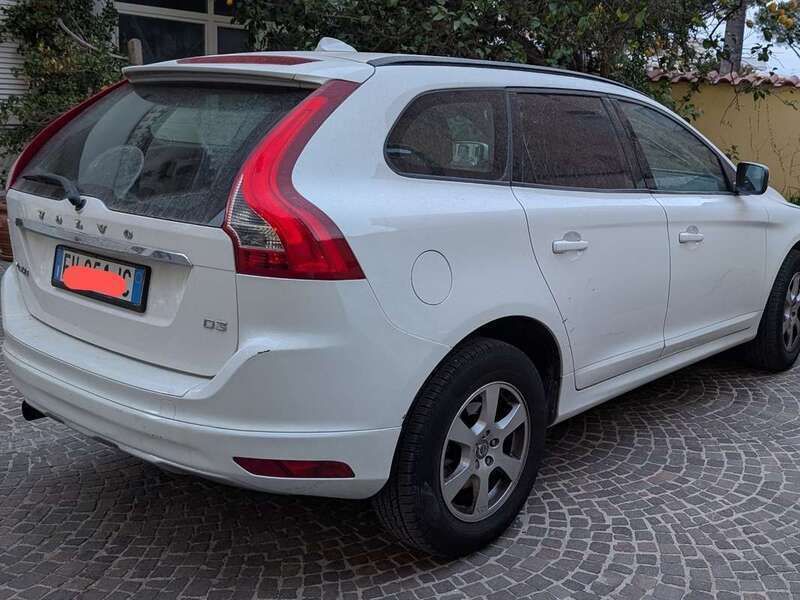 Usata Volvo XC60 Business Edition 163 CV (119 kW) 2014 Bianco SUV