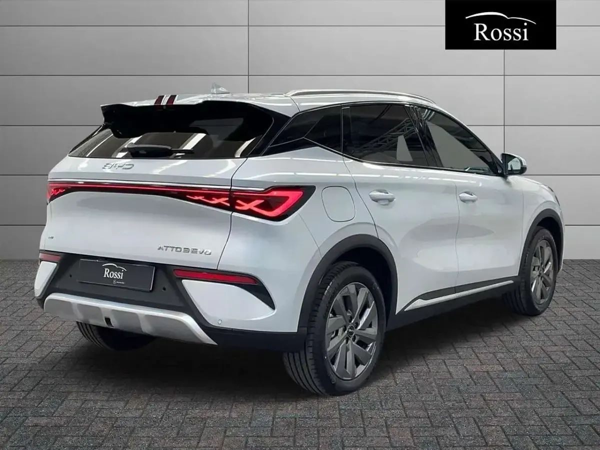 Nuova BYD Atto 3 105 kW (143 CV) 2026 Skiing white SUV